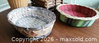 MaxSold Auction: Miscellaneous Baskets  - Markham (Ontario, Canada) SELLER MANAGED Moving Online Auction - Framingham Drive