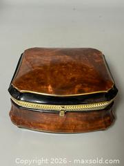 MaxSold Auction: 11 Various Boxes - Glendale (California, USA) SELLER MANAGED Moving Online Auction - West Dryden Street