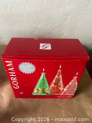 MaxSold Auction: 2 Christmas Decorations - FF Musical Decor - Glendale (California, USA) SELLER MANAGED Moving Online Auction - West Dryden Street