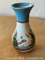 MaxSold Auction: 6 Ceramic Vases - Glendale (California, USA) SELLER MANAGED Moving Online Auction - West Dryden Street