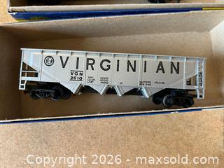 MaxSold Auction: 8 Roundhouse Products HO Scale Model Railroad - Glendale (California, USA) SELLER MANAGED Moving Online Auction - West Dryden Street