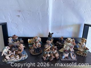 MaxSold Auction: Lot of 13 Resin Figure Boyds & Friends - Glendale (California, USA) SELLER MANAGED Moving Online Auction - West Dryden Street