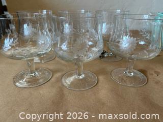 MaxSold Auction: Set of 6 Arcadia Romania Etched Brandy Snifters - Glendale (California, USA) SELLER MANAGED Moving Online Auction - West Dryden Street