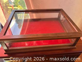 MaxSold Auction: Showcase Display Case with Lift Door - Glendale (California, USA) SELLER MANAGED Moving Online Auction - West Dryden Street