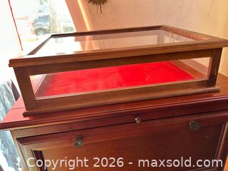 MaxSold Auction: Showcase Display Case with Lift Door - Glendale (California, USA) SELLER MANAGED Moving Online Auction - West Dryden Street