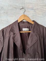 MaxSold Auction: Conrad C Collection Lightweight Jacket - Kingston (Ontario, Canada) SELLER MANAGED Downsizing Online Auction - Bishop Street
