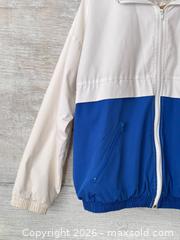 MaxSold Auction: Mens Vintage Toronto Blue Jays Size Medium Lightweight Jacket - Kingston (Ontario, Canada) SELLER MANAGED Downsizing Online Auction - Bishop Street