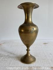 MaxSold Auction: Vintage Brass Smooth Vase - Vintage Brass Vase with Simple Detailing - Made in India - Kingston (Ontario, Canada) SELLER MANAGED Downsizing Online Auction - Bishop Street