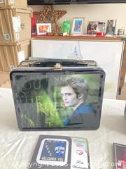 MaxSold Auction: Twilight Saga Paperback Boxed Set (Little, Brown) with 2 Lunchboxes - Oshawa (Ontario, Canada) SELLER MANAGED Reseller Online Auction - Skylark Avenue