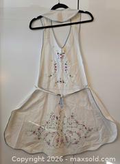 MaxSold Auction: Women's Vintage Hand-Embroidered Full-Bib Apron - San Jose (California, USA) SELLER MANAGED Downsizing Online Auction - Paladin Drive
