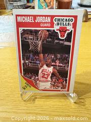 MaxSold Auction: 3rd Year NBA Michael Jordan Fleer #21 Chicago Bulls Trading Card - Maple Ridge (British Columbia, Canada) PARTNER MANAGED Reseller Online Auction - Blanshard