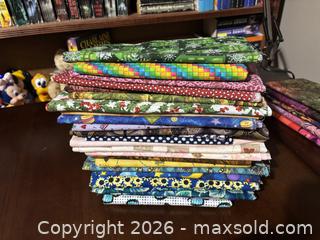 MaxSold Auction: Assorted Half-Yard Quilting Cotton Fabric Pieces (20–25 pcs) - Maple Ridge (British Columbia, Canada) PARTNER MANAGED Reseller Online Auction - Blanshard