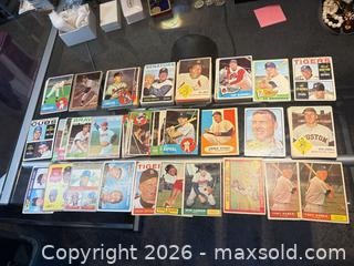 MaxSold Auction: Lot of 150+ Vintage Original Topps Gum Baseball Trading Cards (Late 1950s–Mid 1960s) - Maple Ridge (British Columbia, Canada) PARTNER MANAGED Reseller Online Auction - Blanshard