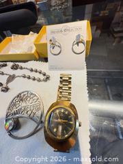 MaxSold Auction: Mixed Lot Vintage Costume & Silver Jewelry, Approx. 10 Pieces (YK) - Maple Ridge (British Columbia, Canada) PARTNER MANAGED Reseller Online Auction - Blanshard