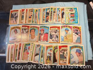 MaxSold Auction: Vintage Topps Gum baseball trading cards inc. Hank Aaron lot — 1970s players (85-100+) - Maple Ridge (British Columbia, Canada) PARTNER MANAGED Reseller Online Auction - Blanshard