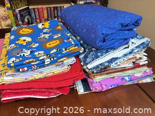 MaxSold Auction: Yardage Bundles Cotton Quilting Fabric, Multiple Pieces - Maple Ridge (British Columbia, Canada) PARTNER MANAGED Reseller Online Auction - Blanshard