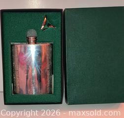 MaxSold Auction: metal hip flask in presentation box - Ottawa (Ontario, Canada) SELLER MANAGED Downsizing Online Auction - Armstrong