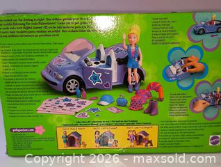MaxSold Auction: vintage Polly Pocket Fashion playset in box - Ottawa (Ontario, Canada) SELLER MANAGED Downsizing Online Auction - Armstrong