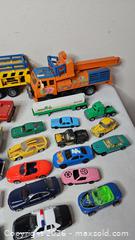 MaxSold Auction: Lot Of Assorted Die Cast And Other Cars - Riverview (Florida, USA) SELLER MANAGED Downsizing Online Auction - Holly Heath Drive