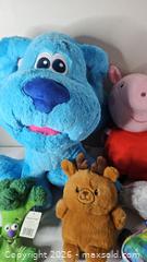 MaxSold Auction: Lot Of Assorted Plush - Riverview (Florida, USA) SELLER MANAGED Downsizing Online Auction - Holly Heath Drive