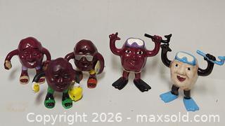 MaxSold Auction: Lot Of California Raisins Ceramic Figure - Riverview (Florida, USA) SELLER MANAGED Downsizing Online Auction - Holly Heath Drive