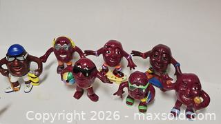 MaxSold Auction: Lot Of Ceramic California Raisin Figures - Riverview (Florida, USA) SELLER MANAGED Downsizing Online Auction - Holly Heath Drive