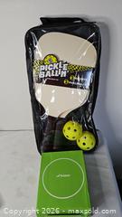 MaxSold Auction: Pickle Ball/Pilates Ball Lot - Riverview (Florida, USA) SELLER MANAGED Downsizing Online Auction - Holly Heath Drive