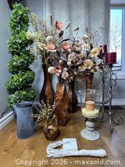 MaxSold Auction: Decor Lot  - Ottawa (Ontario, Canada) PARTNER MANAGED Estate Sale Online Auction - Sunvale Way