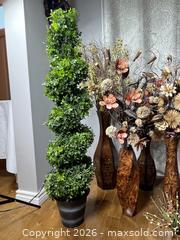 MaxSold Auction: Decor Lot  - Ottawa (Ontario, Canada) PARTNER MANAGED Estate Sale Online Auction - Sunvale Way