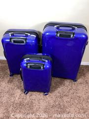 MaxSold Auction: it luggage 3-Piece Blue Hard-Shell Spinner Luggage Set - Ottawa (Ontario, Canada) PARTNER MANAGED Estate Sale Online Auction - Sunvale Way