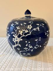 MaxSold Auction: Asian Themed Pot - Ottawa (Ontario, Canada) SELLER MANAGED Downsizing Online Auction -  Brenda