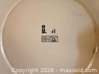 MaxSold Auction: Large Ceramic Mixing Bowl - Ottawa (Ontario, Canada) SELLER MANAGED Downsizing Online Auction -  Brenda