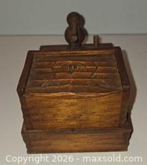 MaxSold Auction:  Cigs Dispenser Lighter Ashtray and More - Hatboro (Pennsylvania, USA) PARTNER MANAGED Estate Sale Online Auction -  Jacksonville Road