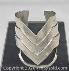 MaxSold Auction: Robin Kahn Modernist Pewter Cuff Bracelet  - Hatboro (Pennsylvania, USA) PARTNER MANAGED Estate Sale Online Auction -  Jacksonville Road