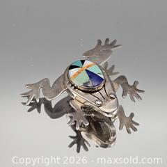 MaxSold Auction: Sterling Silver Frog Brooch with Turquoise Inlay - Hatboro (Pennsylvania, USA) PARTNER MANAGED Estate Sale Online Auction -  Jacksonville Road