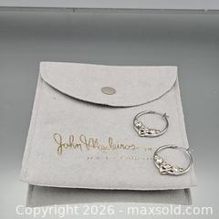 MaxSold Auction: Two-Tone Small Hoop Earrings with Heart-Set Stones - Hatboro (Pennsylvania, USA) PARTNER MANAGED Estate Sale Online Auction -  Jacksonville Road