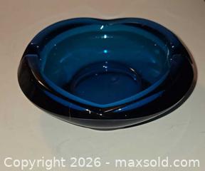 MaxSold Auction: Viking Murano Ashtrays and MCM Lighters - Hatboro (Pennsylvania, USA) PARTNER MANAGED Estate Sale Online Auction -  Jacksonville Road