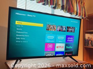 MaxSold Auction: Hisense 32" Roku TV Model 32H4030F1 - Fort Myers (Florida, USA) SELLER MANAGED Moving Online Auction - South Larkwood Square