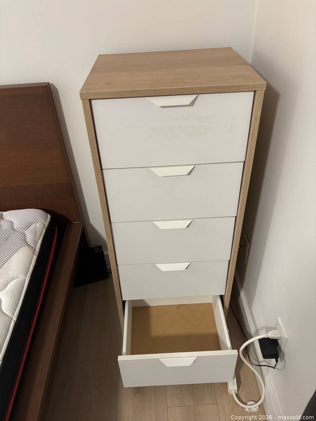 IKEA Askvoll 5-Drawer Chest | Maxsold