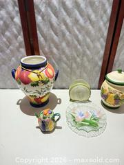 MaxSold Auction: Ceramic, Porcelain & Glass Lot - Hand-Painted Fruit Motif - Warwick (Rhode Island, USA) SELLER MANAGED Reseller Online Auction - Warwick Avenue