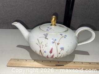 MaxSold Auction: Eschenbach Porcelain Tea & Coffee Set — Dragonfly, Gold Trim - Warwick (Rhode Island, USA) SELLER MANAGED Reseller Online Auction - Warwick Avenue
