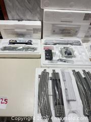 MaxSold Auction: EZ Track HO Hawthorne Village New York Yankees Electric Model Train Set - Warwick (Rhode Island, USA) SELLER MANAGED Reseller Online Auction - Warwick Avenue