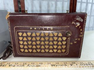 MaxSold Auction: Lot: Emerson & Philco Vintage Tabletop Radios - Warwick (Rhode Island, USA) SELLER MANAGED Reseller Online Auction - Warwick Avenue