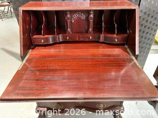 MaxSold Auction: Maddox Mahogany Drop-Front Secretary Desk, Chippendale - Warwick (Rhode Island, USA) SELLER MANAGED Reseller Online Auction - Warwick Avenue