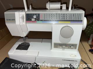 MaxSold Auction: Singer Class 66 Bobbin Model 9134 Domestic Electric Sewing Machine - Warwick (Rhode Island, USA) SELLER MANAGED Reseller Online Auction - Warwick Avenue