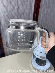MaxSold Auction: SMEG DCF02 50s Retro Drip Coffee Maker Pastel Light Blue - Warwick (Rhode Island, USA) SELLER MANAGED Reseller Online Auction - Warwick Avenue
