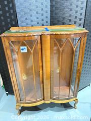 MaxSold Auction: Vintage Wood Veneer Curio Cabinet with Glass Panels & Key - Warwick (Rhode Island, USA) SELLER MANAGED Reseller Online Auction - Warwick Avenue