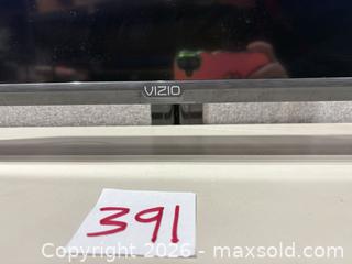 MaxSold Auction: VIZIO D40f-G9 40-inch Smart LED TV - Warwick (Rhode Island, USA) SELLER MANAGED Reseller Online Auction - Warwick Avenue