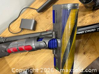 MaxSold Auction: Dyson vacuum and accessories  - Brampton (Ontario, Canada) PARTNER MANAGED Reseller Online Auction - Rosedale Avenue West, Brampton, On, Canada