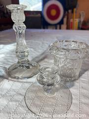 MaxSold Auction: Lot of small glass & ceramic decorative items - Clarkstown (New York, USA) SELLER MANAGED Downsizing Online Auction -  Old Mill Road